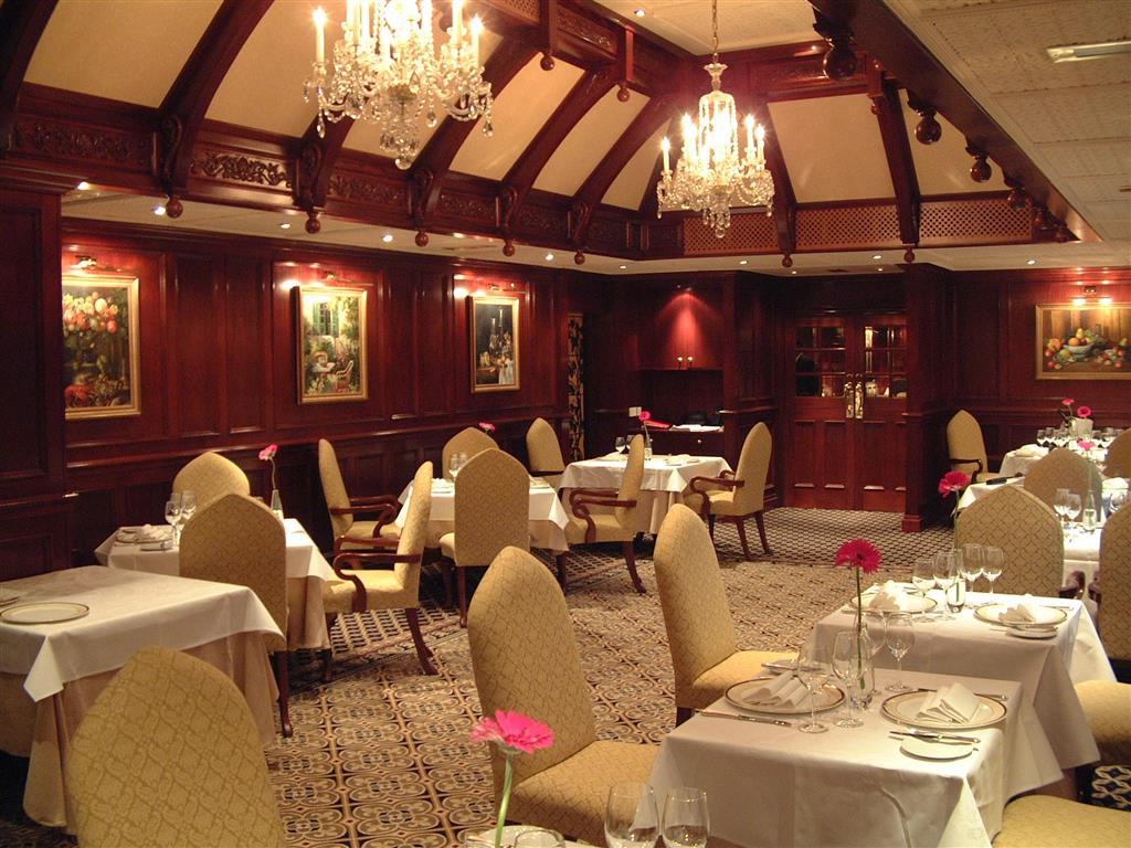 Barn Hotel London Ruislip Restoran gambar